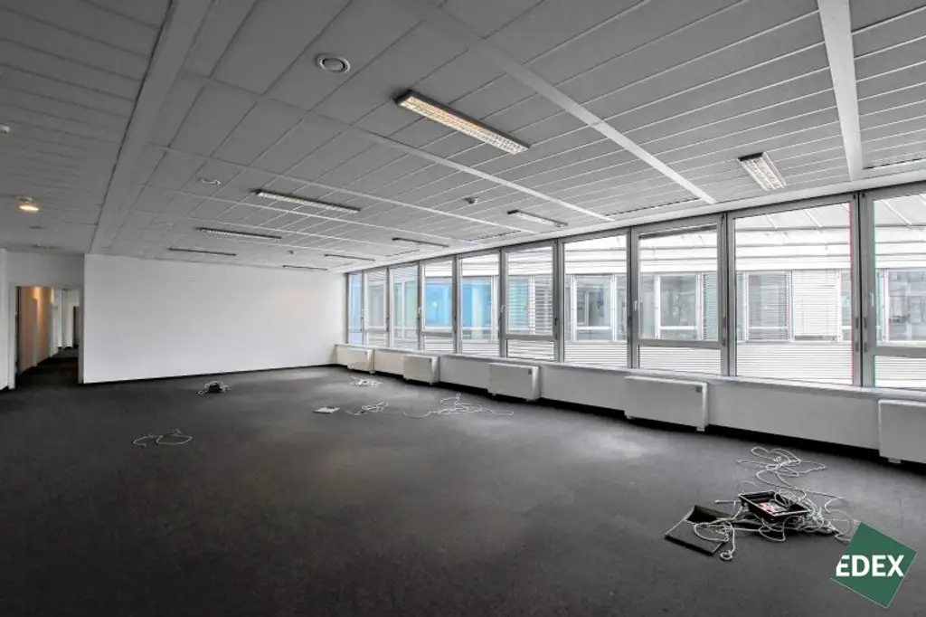 Skyline | flexible Büroflächen direkt an der U-Bahn