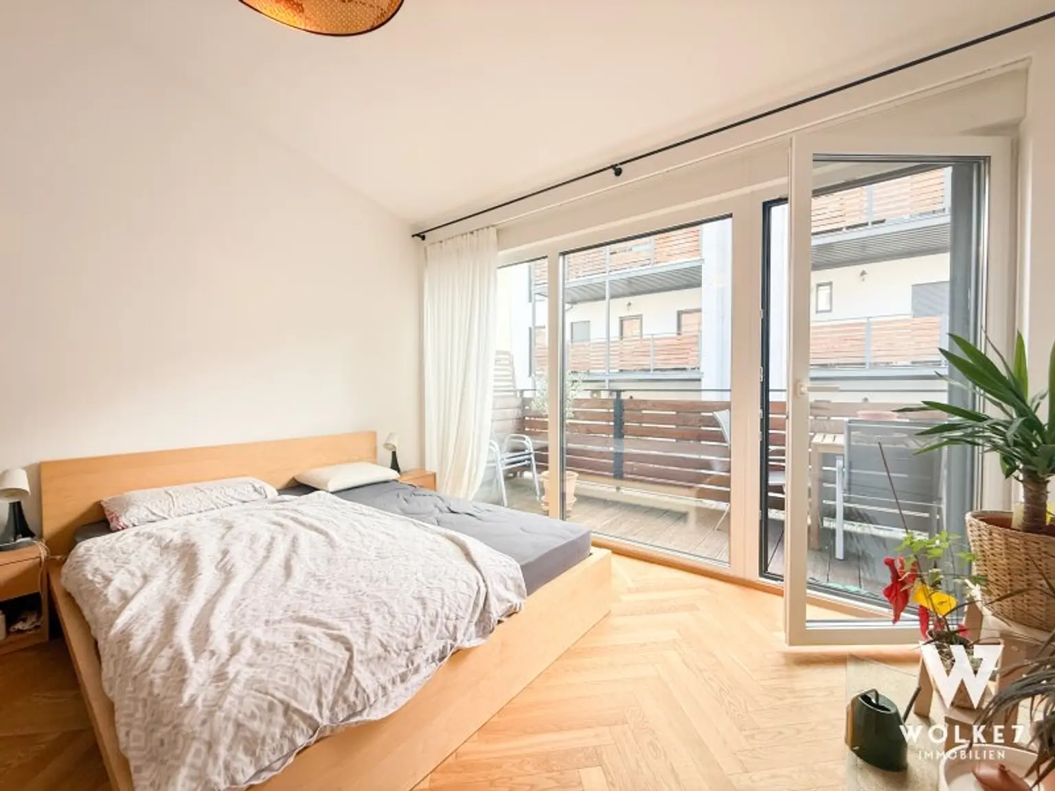 Charmante Maisonette-Wohnung mit Terrasse und Balkon in ruhiger Innenhoflage
