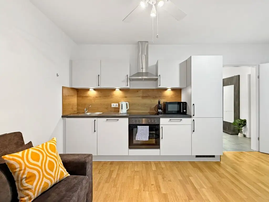 Airbnb | 2-Zimmer Wohnung im 5. Obergeschoss | Voll möbliert in 1100 Wien