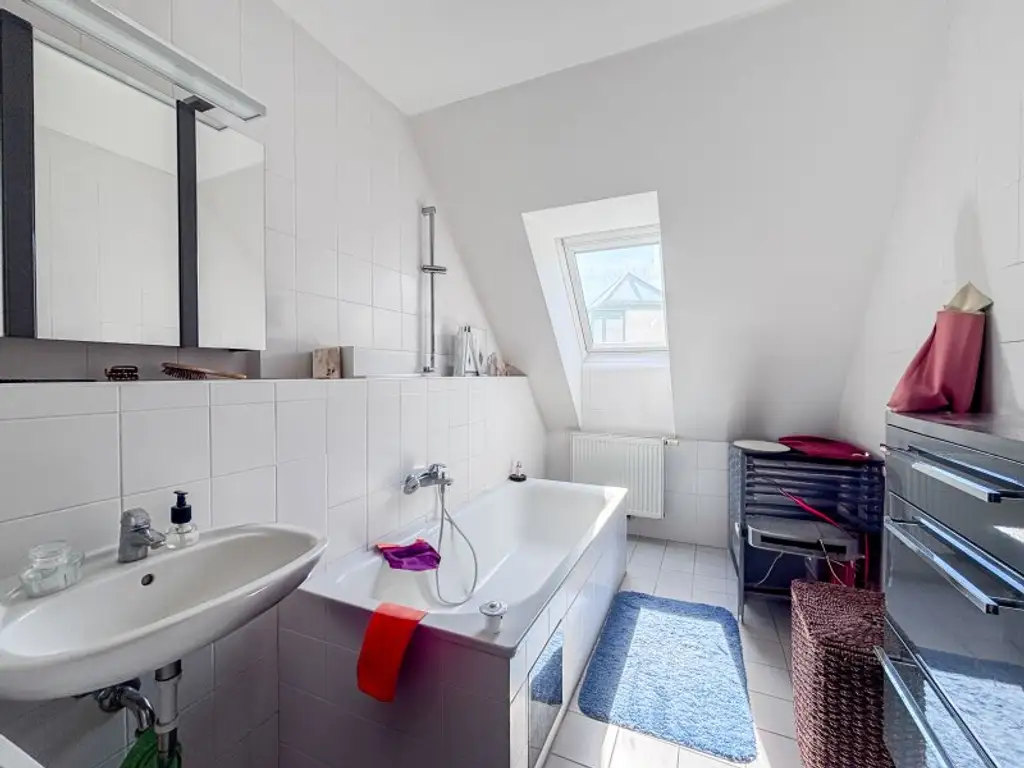 Sonnige DG-Maisonette-Wohnung in Stockerau – viel Platz für die ganze Familie!