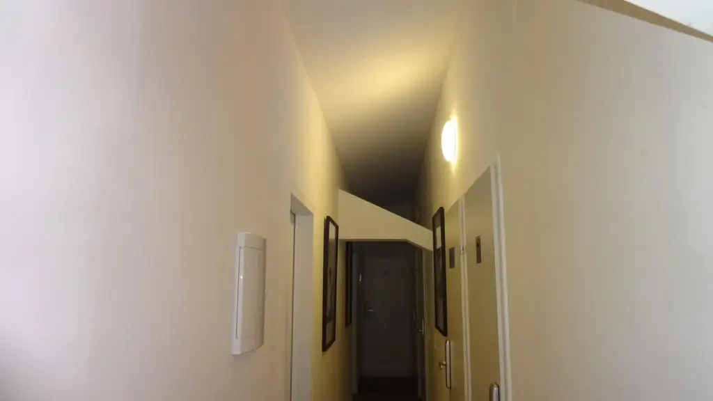 Zinshaus - Anlage mit ca. 4,2% Rendite  -  Hausanteil in Top Lage !!