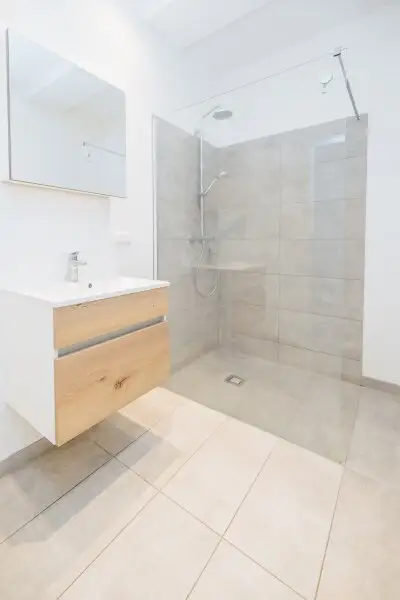 PROVISIONSFREI I SMART-LIVING I STYLISCHES PENTHOUSE I KLIMA I SONNENTERRASSE I OFFENE DESIGN-KÜCHE I ELEGANTES BAD MIT REGENDUSCHE I PROJEKT WOHNEN