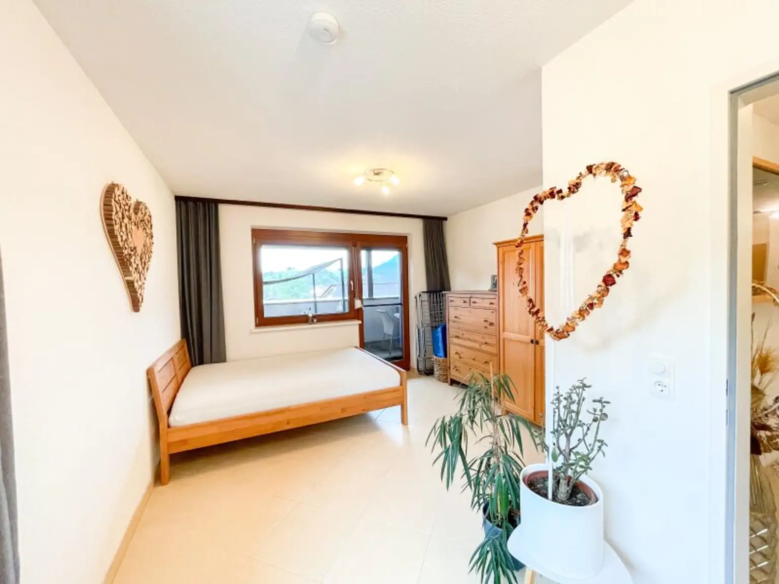 Familientraum 4-Zimmer-Wohnung in absoluter Ruhelage