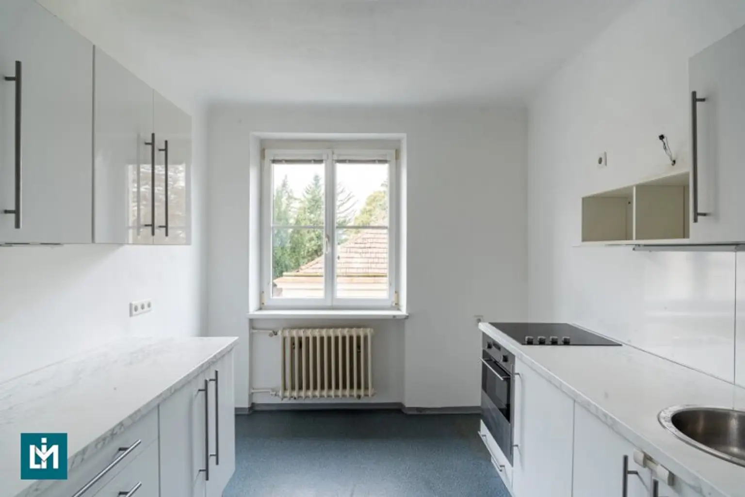 SCHÖNE 4 - ZIMMER WOHNUNG MIT VERBAUTER LOGGIA UND GEMEINSCHAFTSGARTEN / NÄHE U4 HIETZING UND S45 PENZING