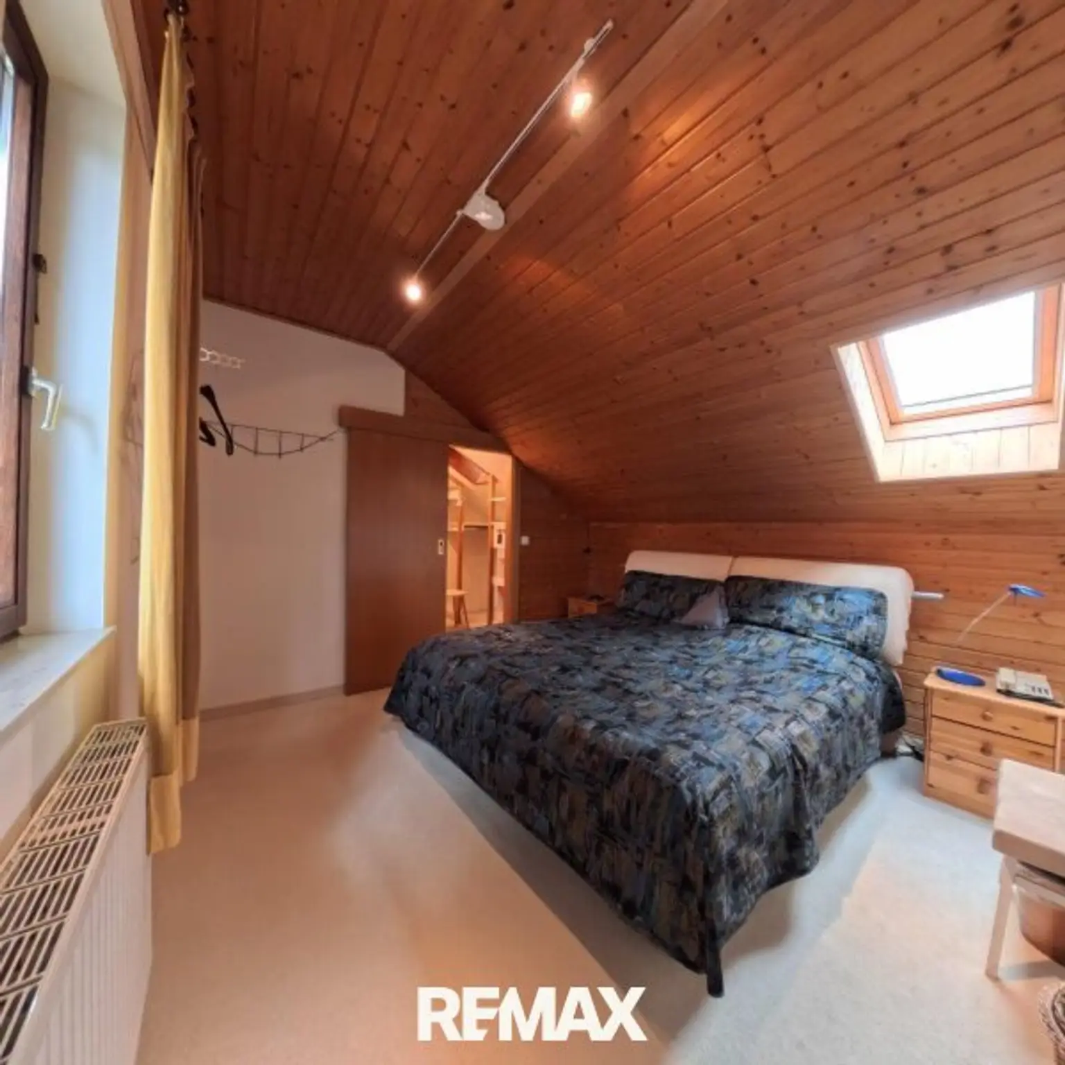 19 Zimmer OG