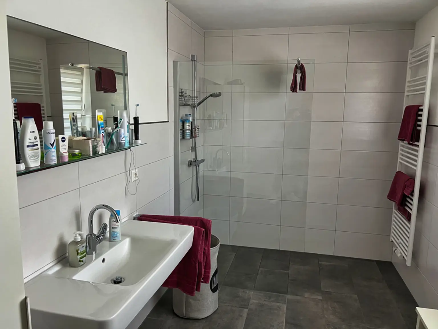 Liebe auf den 1. "Klick"! Neuwertige 2-Stock-Villa mit vielen Extras!