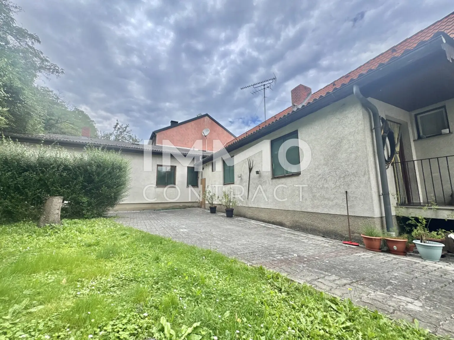Wohnen und Vermieten – Einfamilienhaus mit zwei Einheiten nahe Bratislava