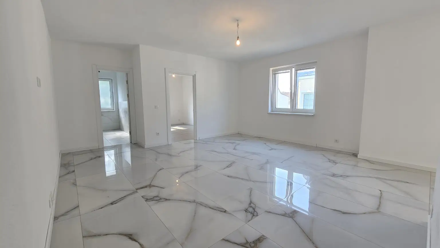 04 eines der Wohnzimmer