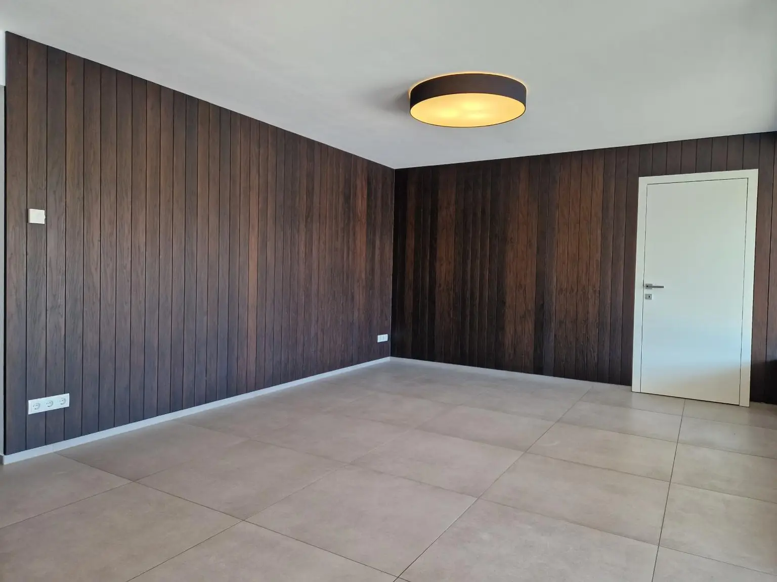 Wohnzimmer / Gästezimmer UG