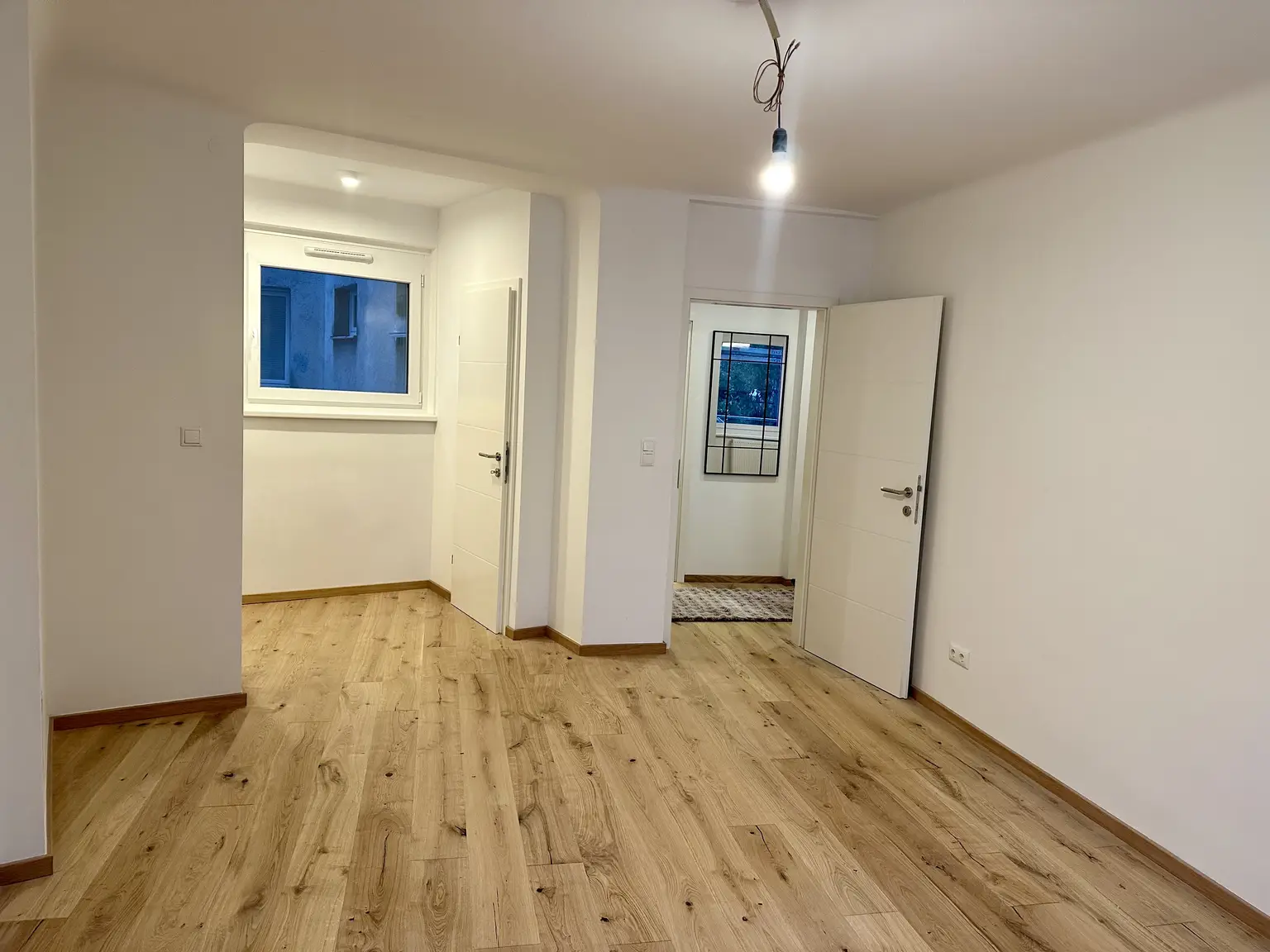 Generalsanierung: 3-Zimmer-Raumwunder mit moderner Küche