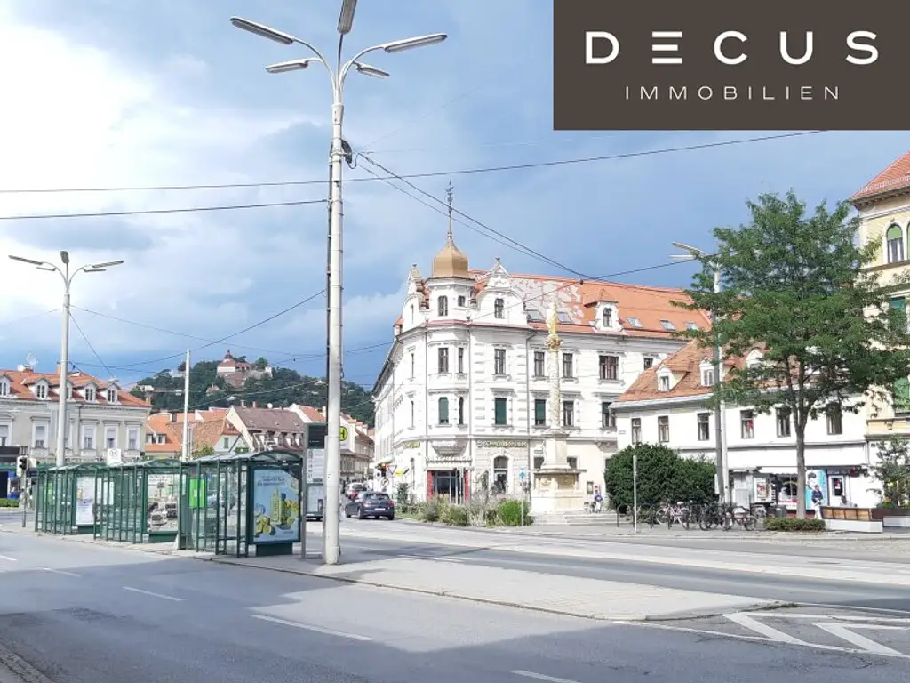 | CHARMANTE 2-ZIMMER-WOHNUNG MIT SONNIGEM BALKON | GRÜN- & SCHLOSSBERGBLICK | ca. 44,1m² | 2.OG | IDEALE LAGE