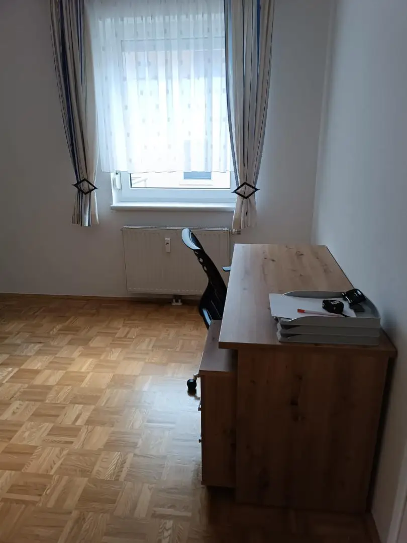 Moderne Eigentumswohnung ausgezeichneter Lage – ideal für alle, die zentral wohnen und höchsten Komfort genießen möchten.