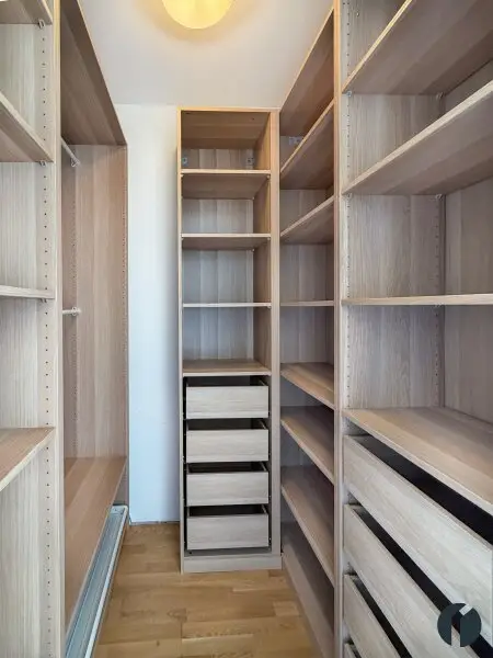 Schrankraum im Schlafzimmer