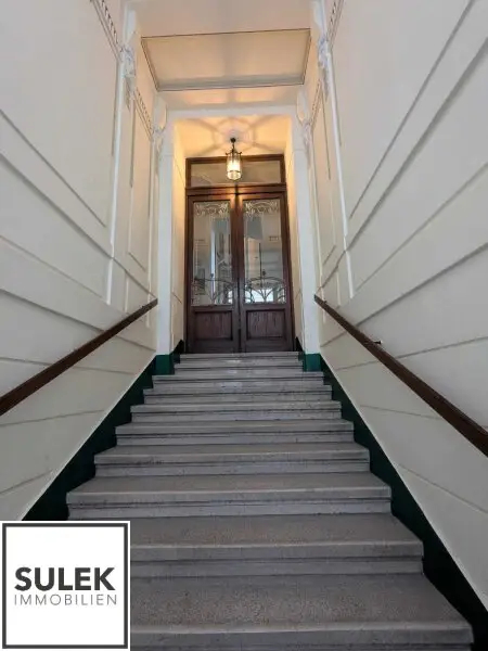 Wunderschöne Altbauwohnung mit 4 Zimmern samt Weitblick ab 1.12.25 beim Stadtpark!