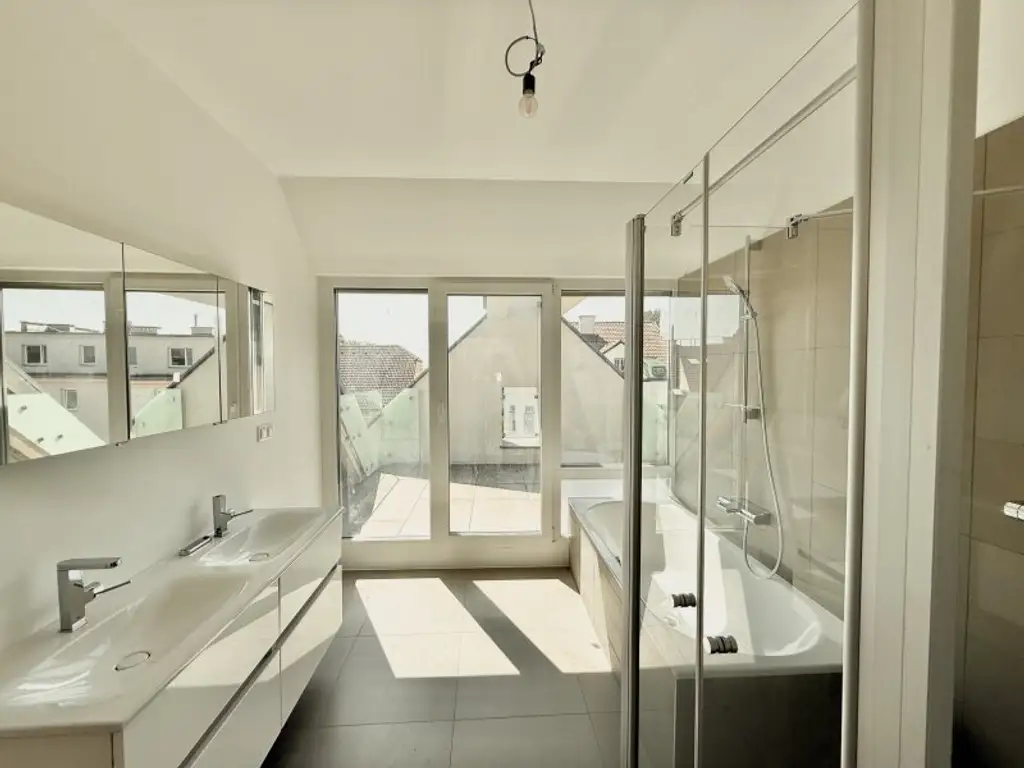 BELGHOFERHAUS 42 - Exklusive 3-Zimmer Penthousewohnung mit direktem Liftzugang und Klimageräten sowie eigener Dachterrasse
