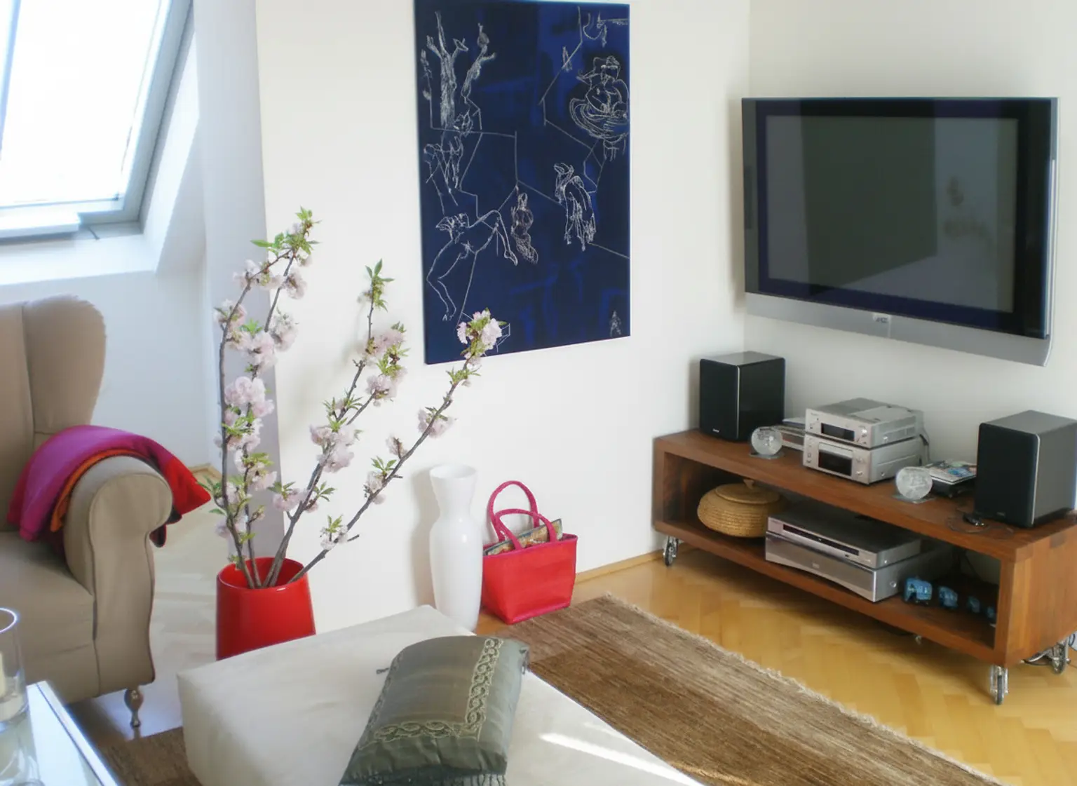 UNBEFRISTET: Klimatisierte, ruhige 3-Zimmer Wohnung mit Terrasse und Blick über die Dächer Wiens