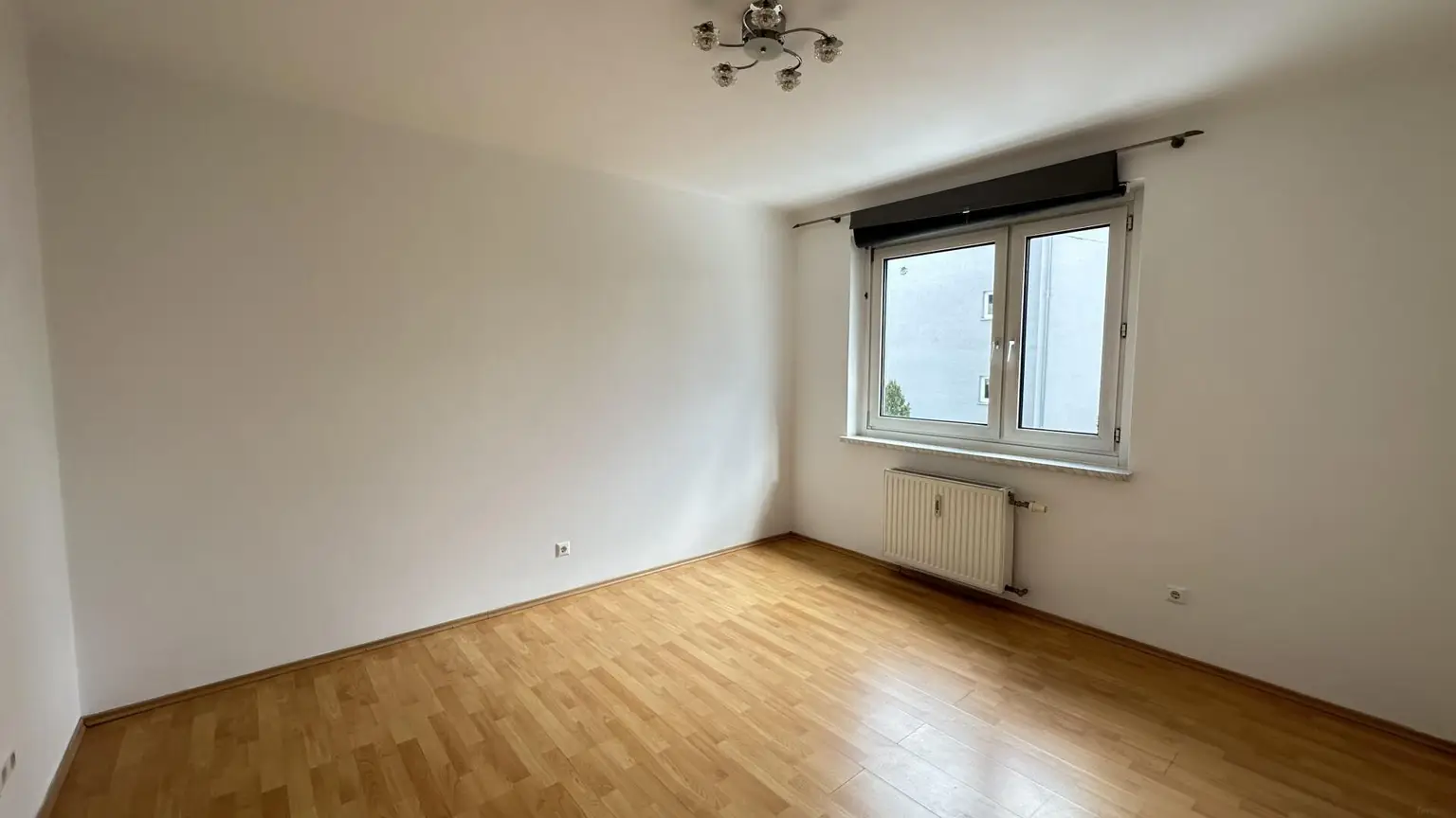 Eigentum in Graz-Eggenberg: 2-Zimmer Wohnung mit Küche & Innenhof-Parkplatz
