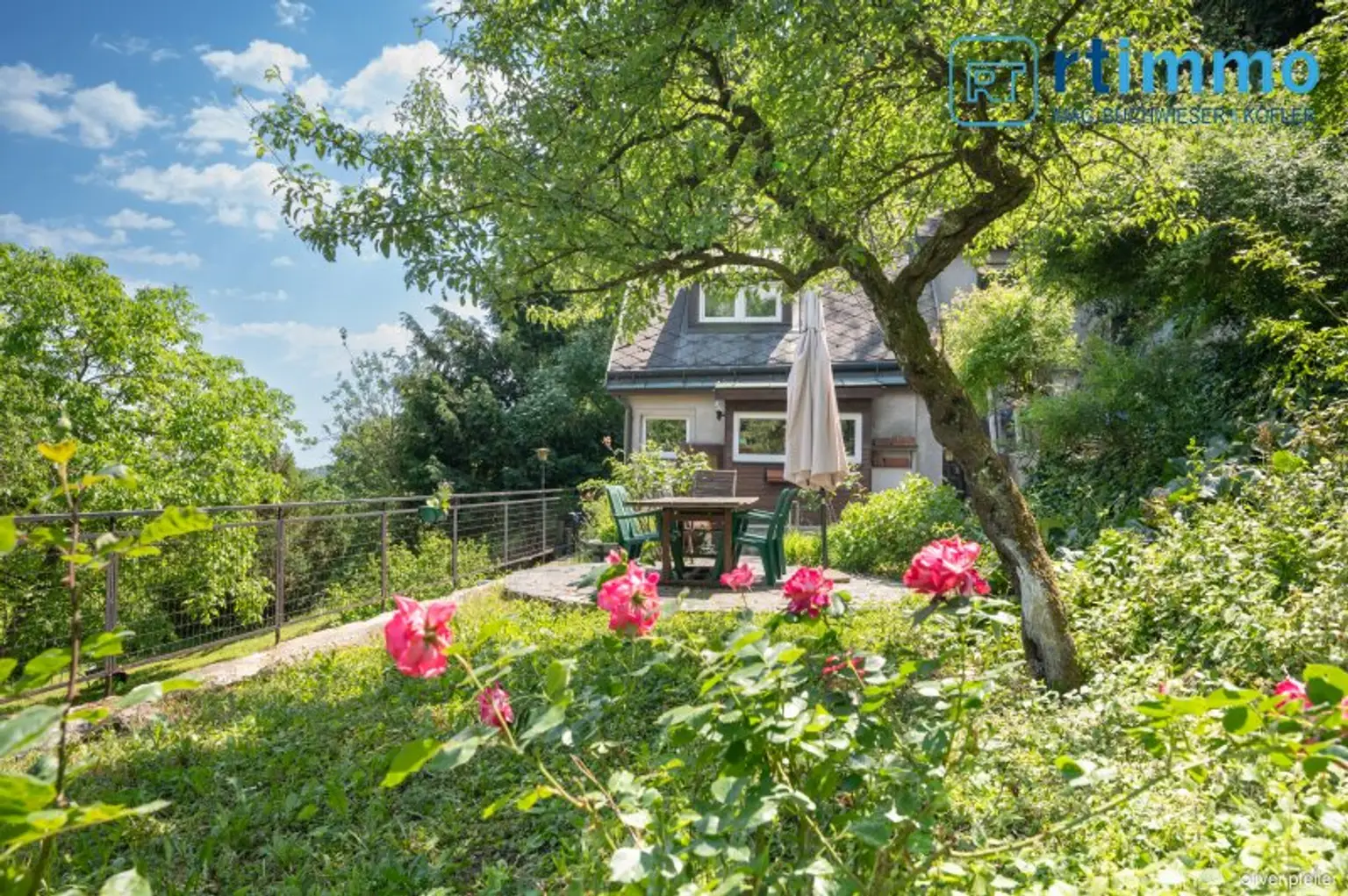 SELTENE GELEGENHEIT AM FUSSE DES KAHLENBERGS: Haus mit 835 qm Eigengrund zu kaufen + ca. 2500 qm anschließenden, sehr günstigen Pachtgrund zu übernehmen!
