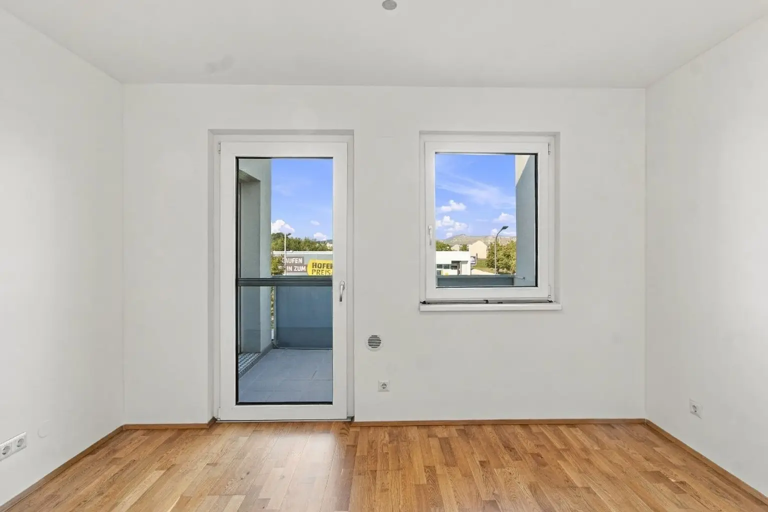 I | NEU am Markt ++ MODERNE ZWEI Zimmer mit TERRASSE | Prima Service Immobilien