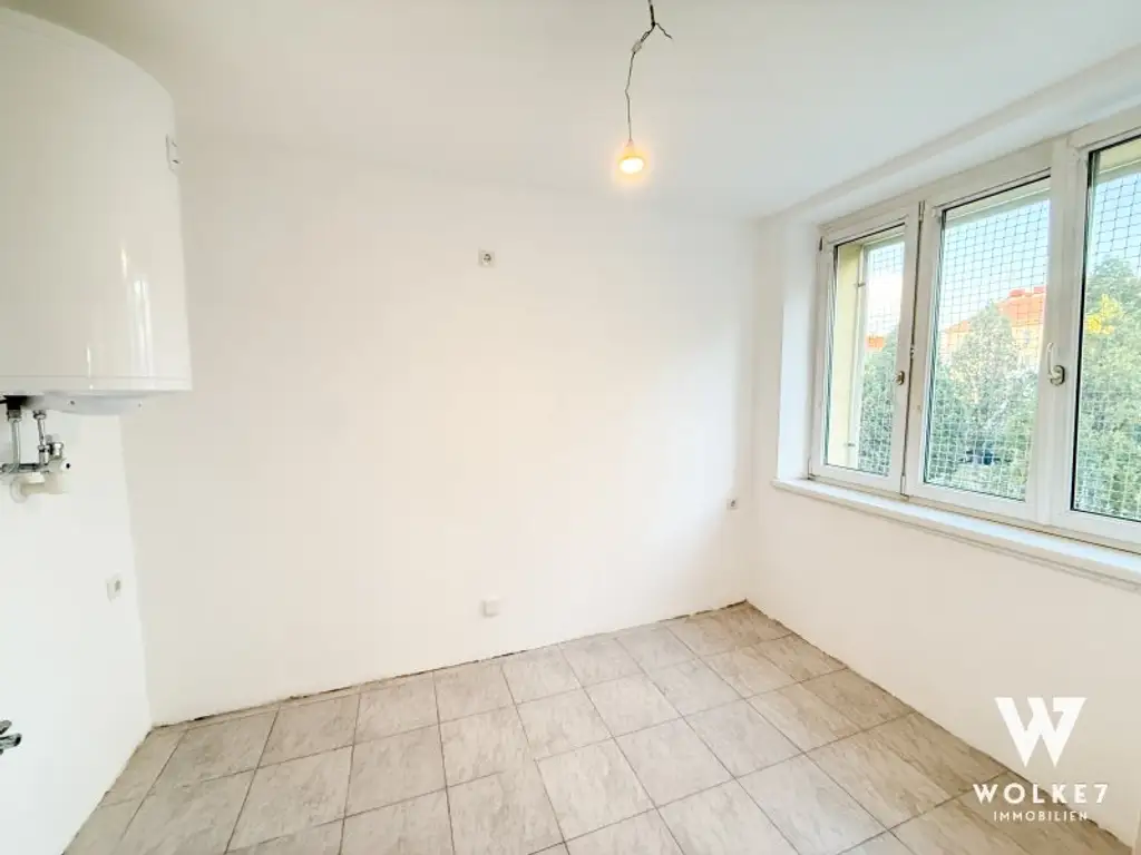 Charmante Wohnung mit Blick auf die Kirche – generalsanierte Anlage in Toplage von Simmering