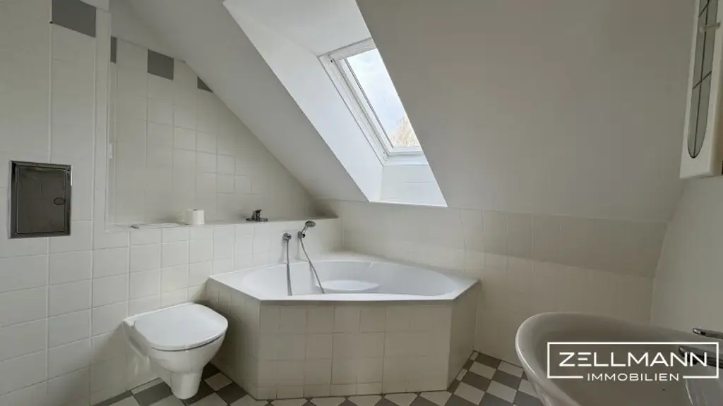 modernes Reiheneckhaus mit schönem Südgarten | ZELLMANN IMMOBILIEN