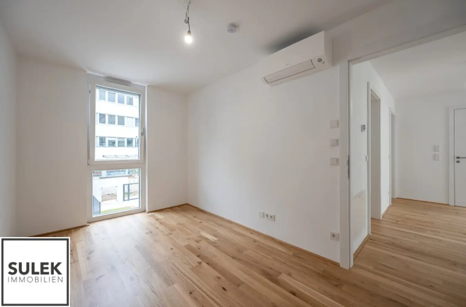 ERSTBEZUG-Townhouse: Exklusives 4-Zimmer-Townhouse mit 2 Terrassen & Tiefgaragen-Option - ab sofort