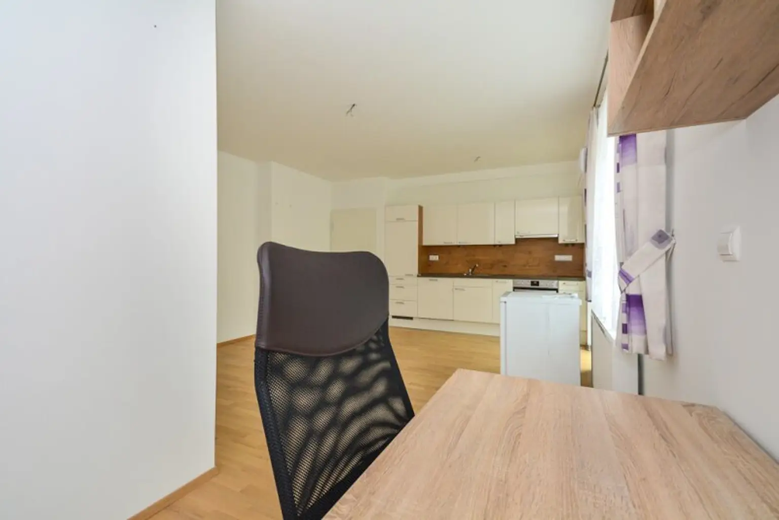 Der Sommer kann kommen: 2 Zimmer Wohnung in Hofruhelage mit großem Balkon