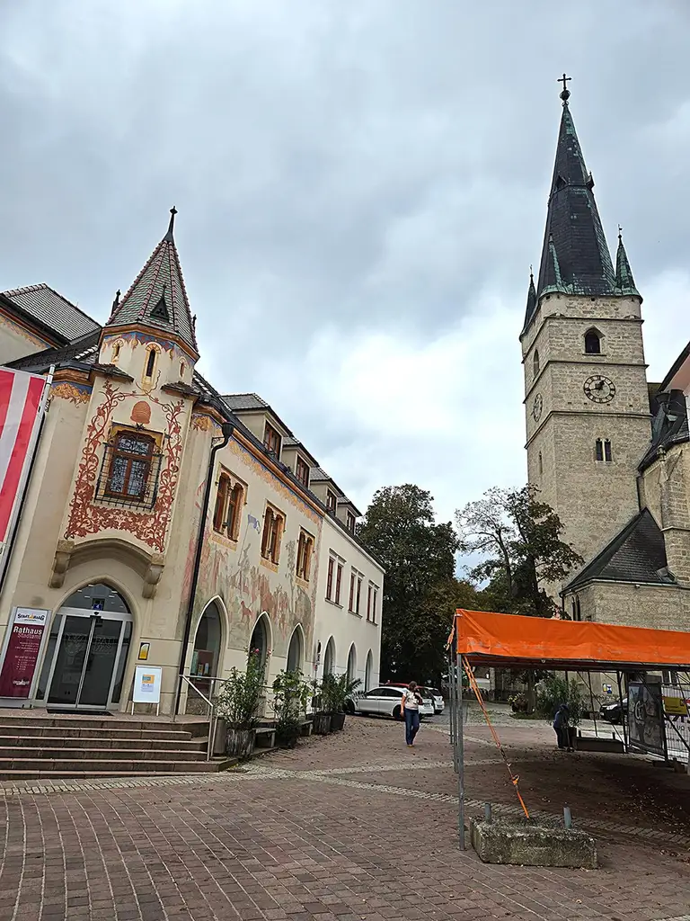 Freundliche Geschäftsräumlichkeit, Büro, Ordination oder Kanzlei im Erdgeschoss im Zentrum Haag zu mieten