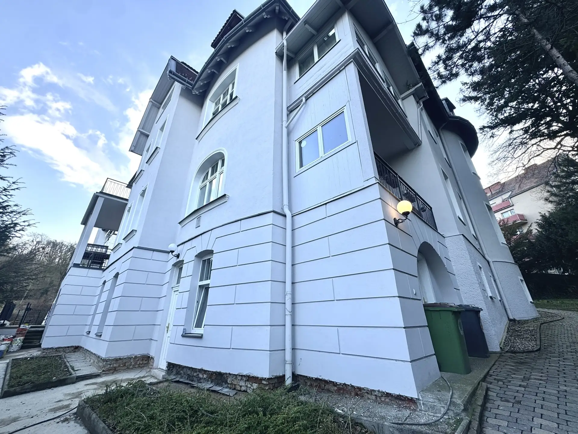 20250325_150057386_iOS