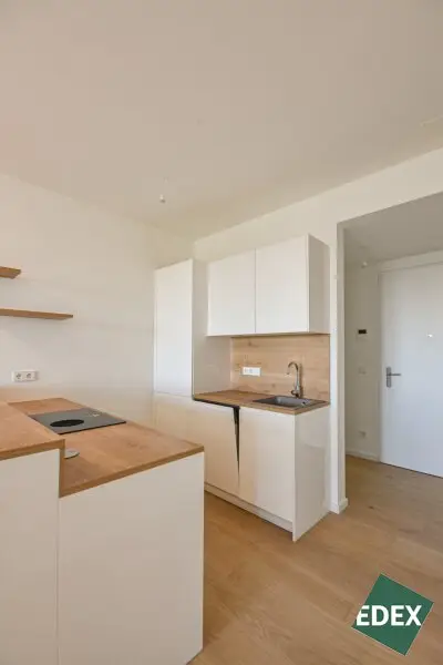 ERSTBEZUG: Traumhafte 2-Zimmer Wohnung mit großem Balkon und Fernblick | GRÜNBLICK |