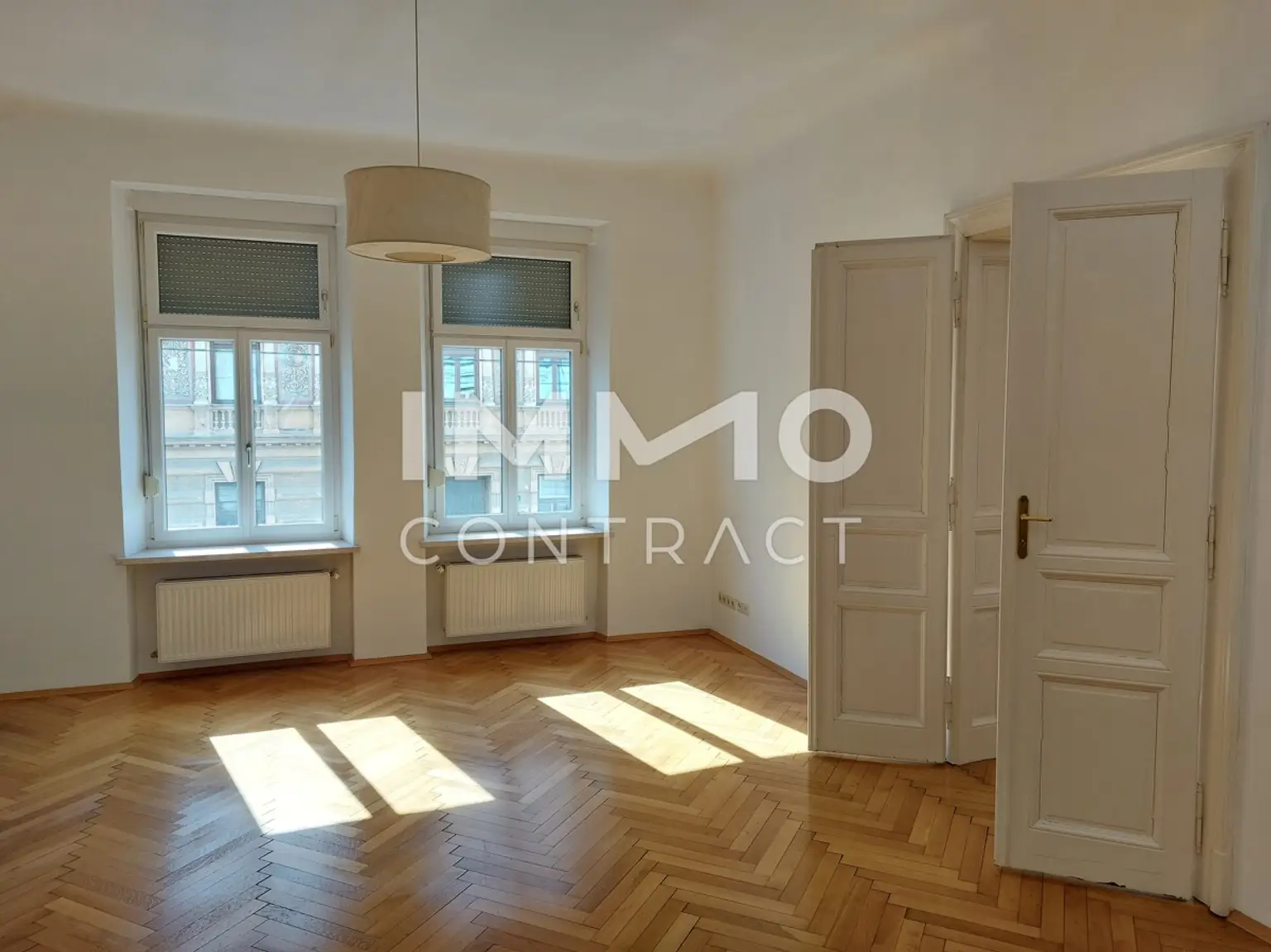RARITÄT: STILVOLLE 3-ZIMMER ALTBAUWOHNUNG IN RUHIGER LAGE