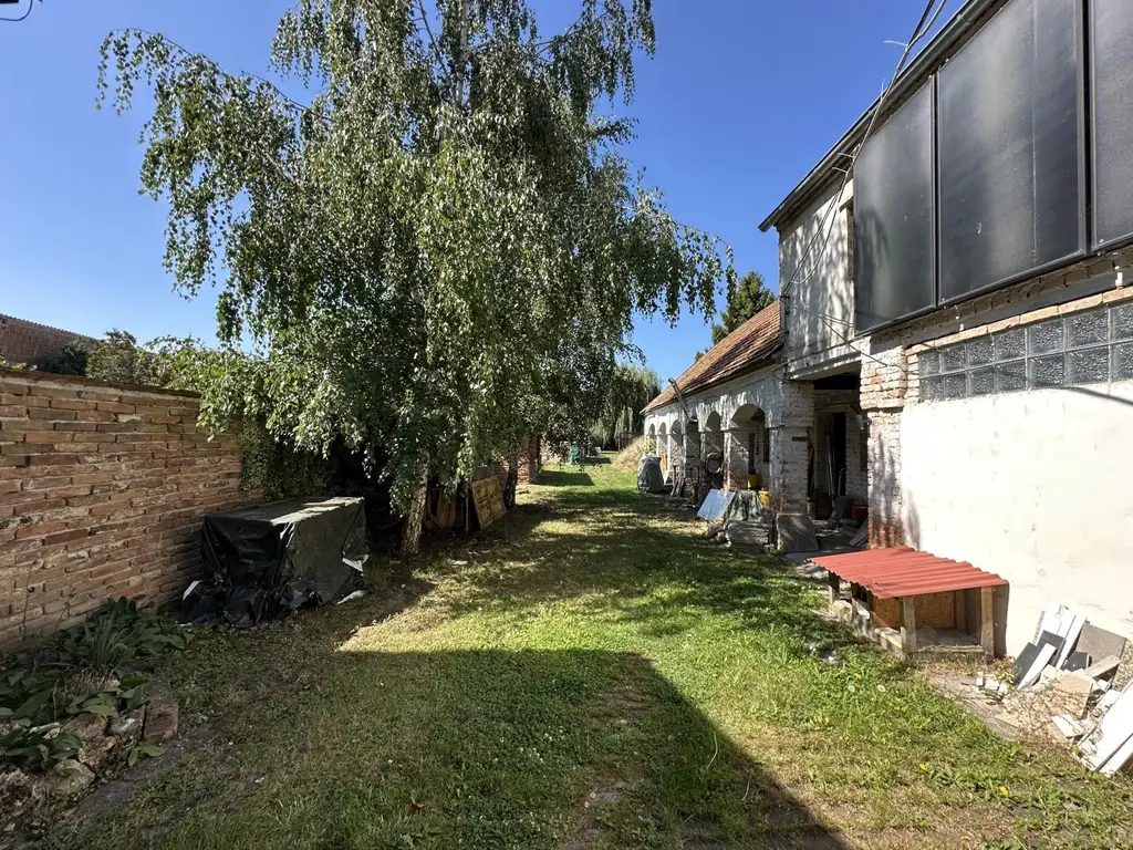 "Einfamilienhaus mit großem Grundstück in Schrattenberg"