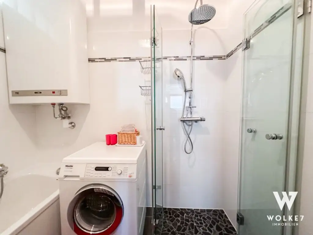 Gepflegte Neubauwohnung mit West-Balkon und Garage