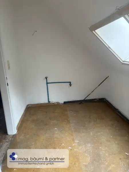 Alleinstehendes  Haus  in einer absolut ruhigen Sackgasse mit Blick auf die  THAYA
