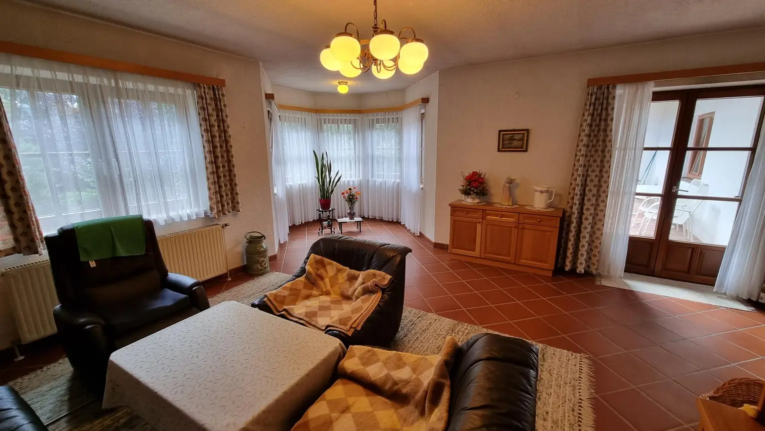 Gepflegter Bungalow mit großem Grundstück in Linsberg