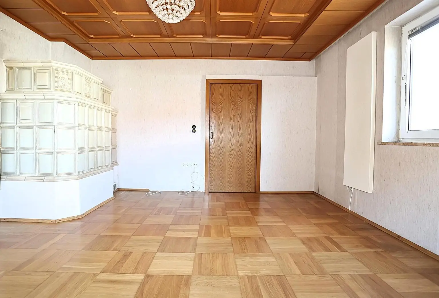 Wohnzimmer EG mit Kachelofen