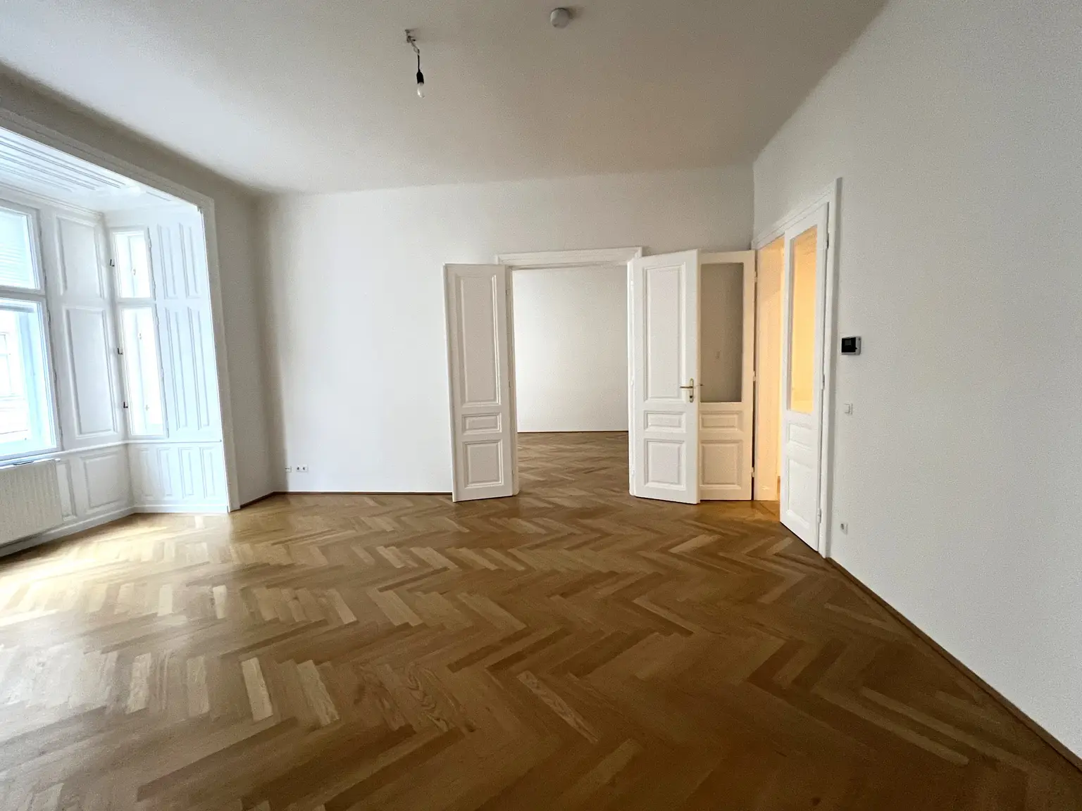 Charmante 4-Zimmer-Altbauwohnung in ruhiger Straße nahe Belvedere