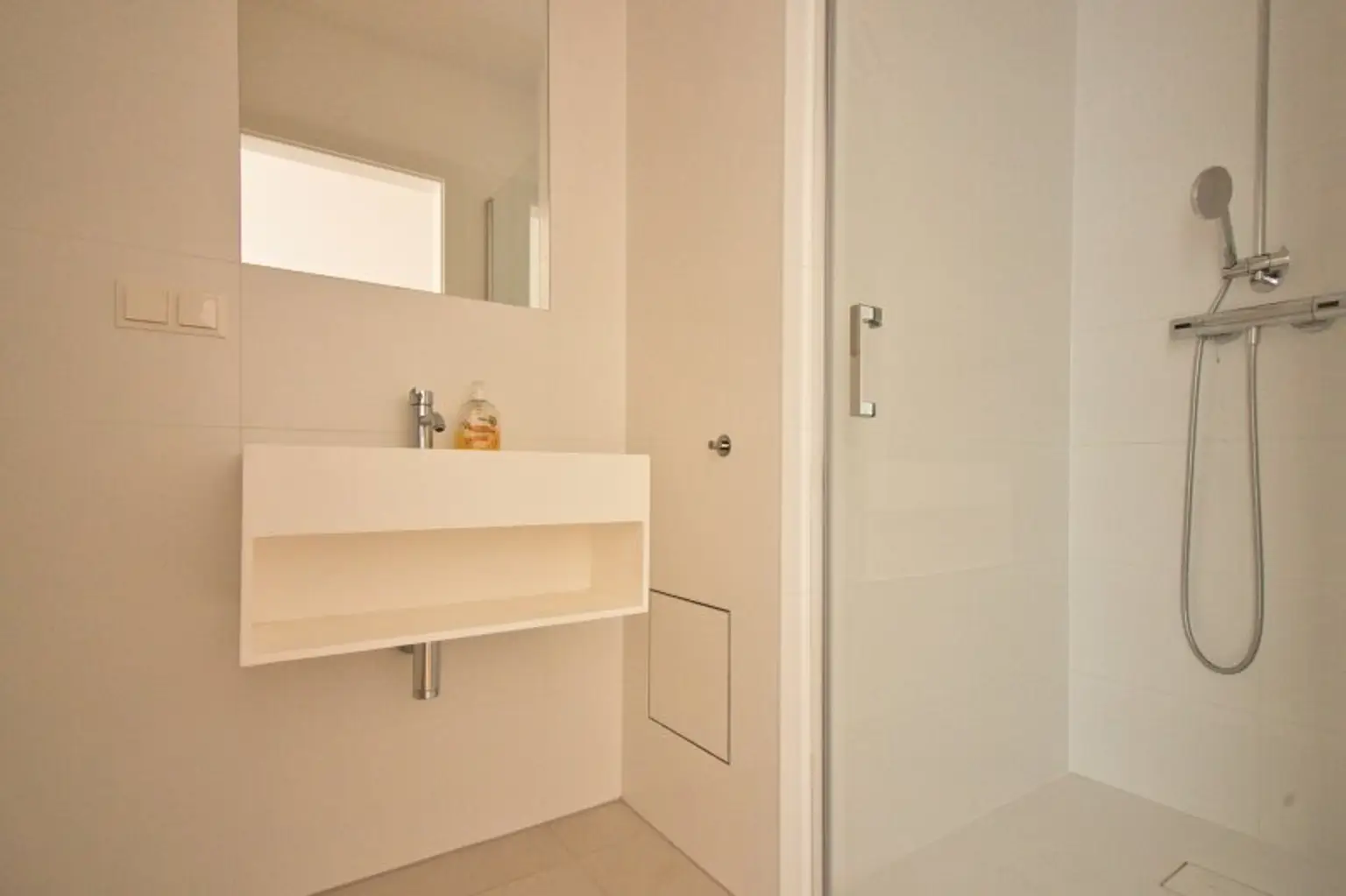 Wohnen trifft Arbeiten – 2,5-Zimmer-Wohnung mit Balkon & angrenzendem Büro mit separatem Zugang