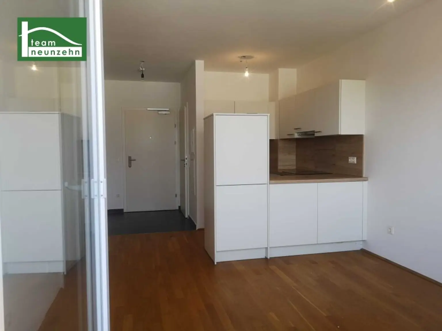 Lichtdurchflutete 2-Zimmer-Wohnung mit Loggia