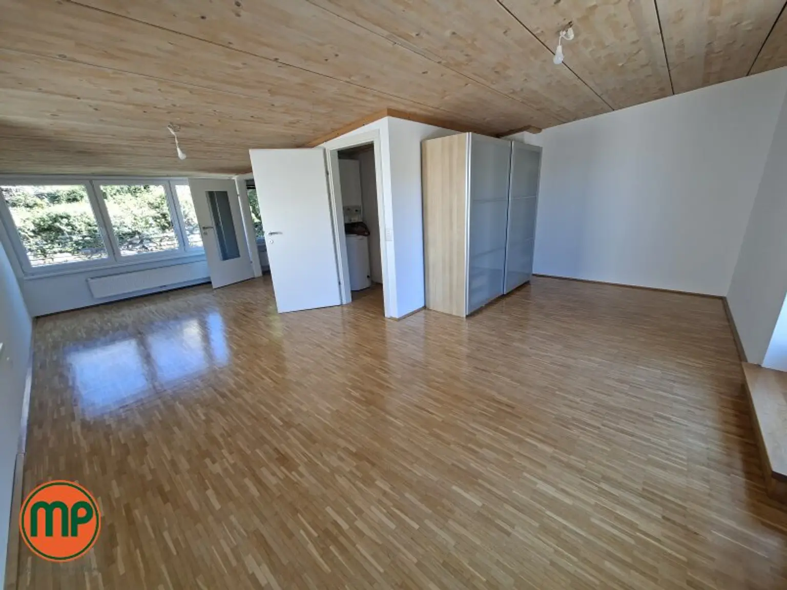 Exklusives Zuhause am Hang