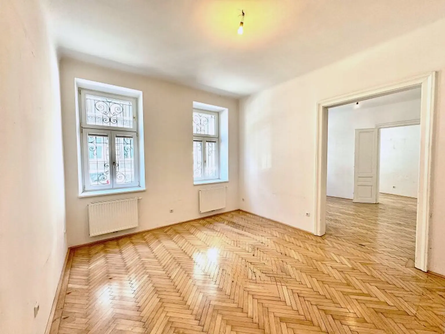 Charaktervoller Altbauflair trifft zeitgemäßen Wohnkomfort – Charmante Wohnung in begehrter Lage