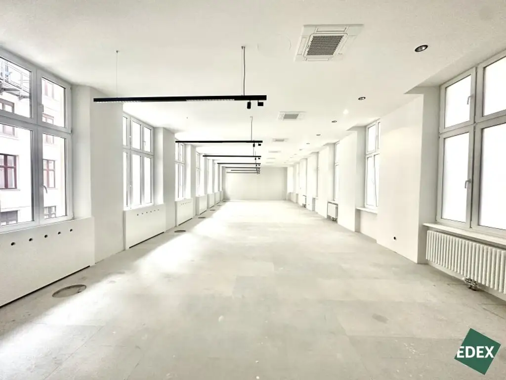 ERSTBEZUG | Hochwertiges Büro samt Freifläche auf der Mariahilfer Straße