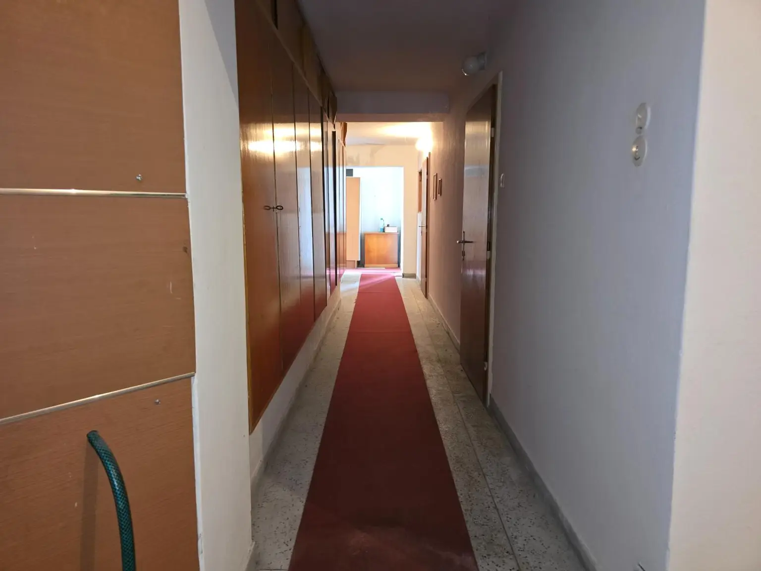 Großes Haus mit Entwicklungspotenzial in Mönichkirchen / ehemaliges Hotel