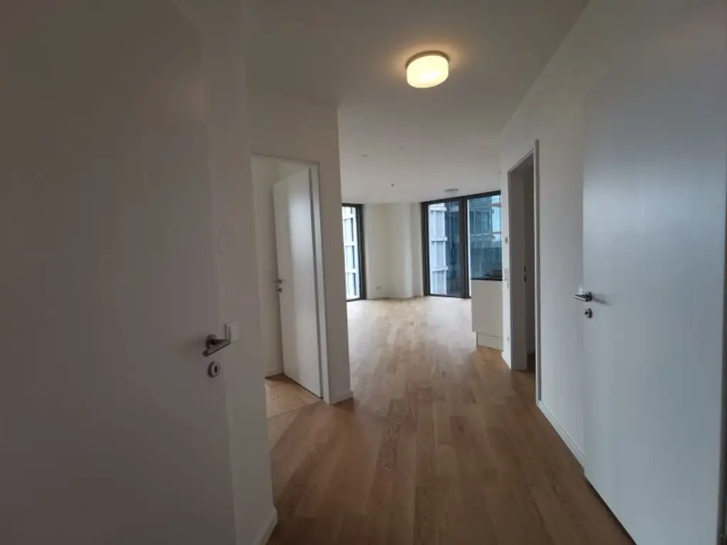 Moderne 3 Zimmer mit Balkon und vielen Extras im Haus!