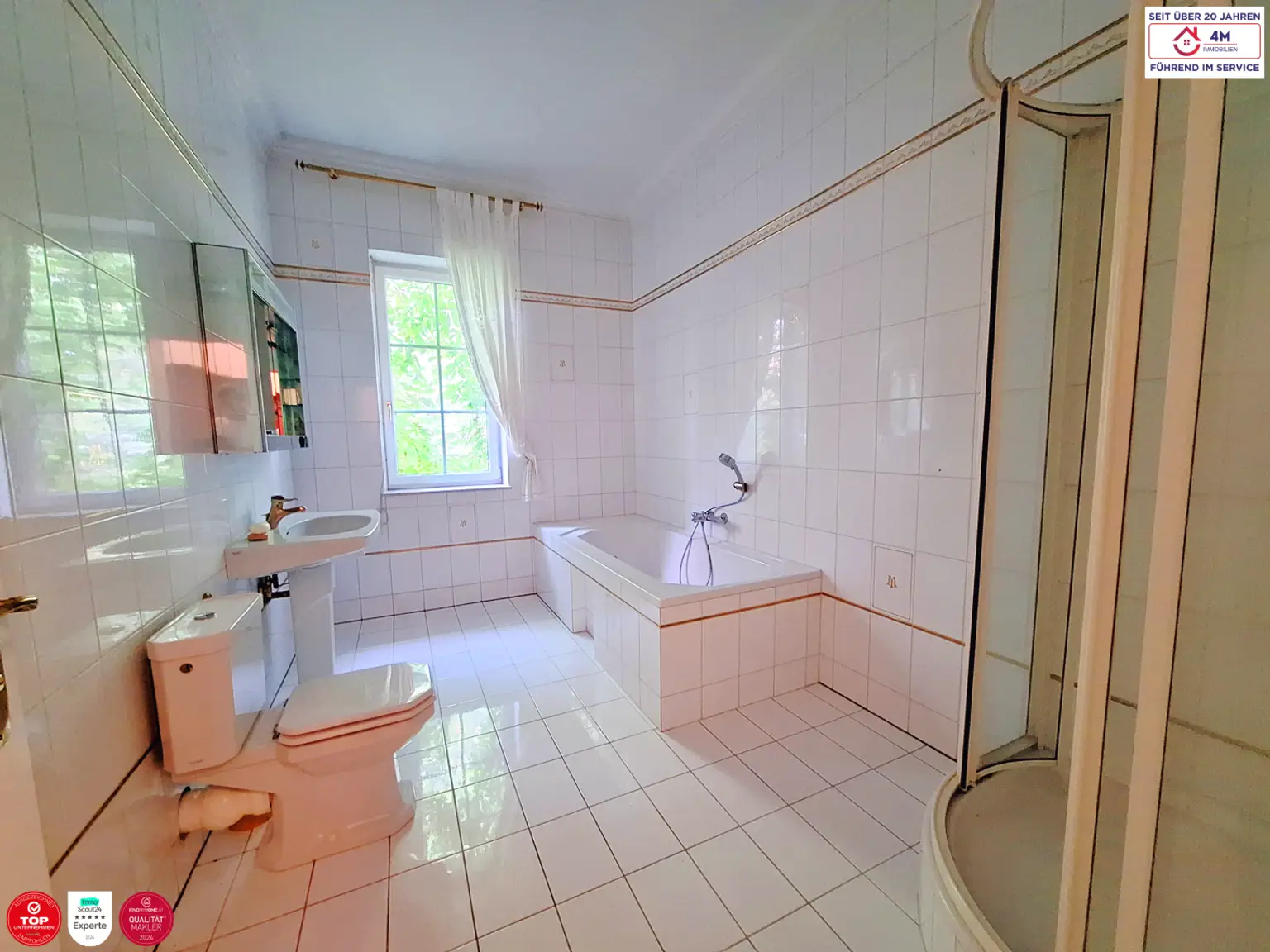 🏡Charmante Villa am Ölberg mit Blick auf das Stift Klosterneuburg & ca. 1450m2 großem Garten