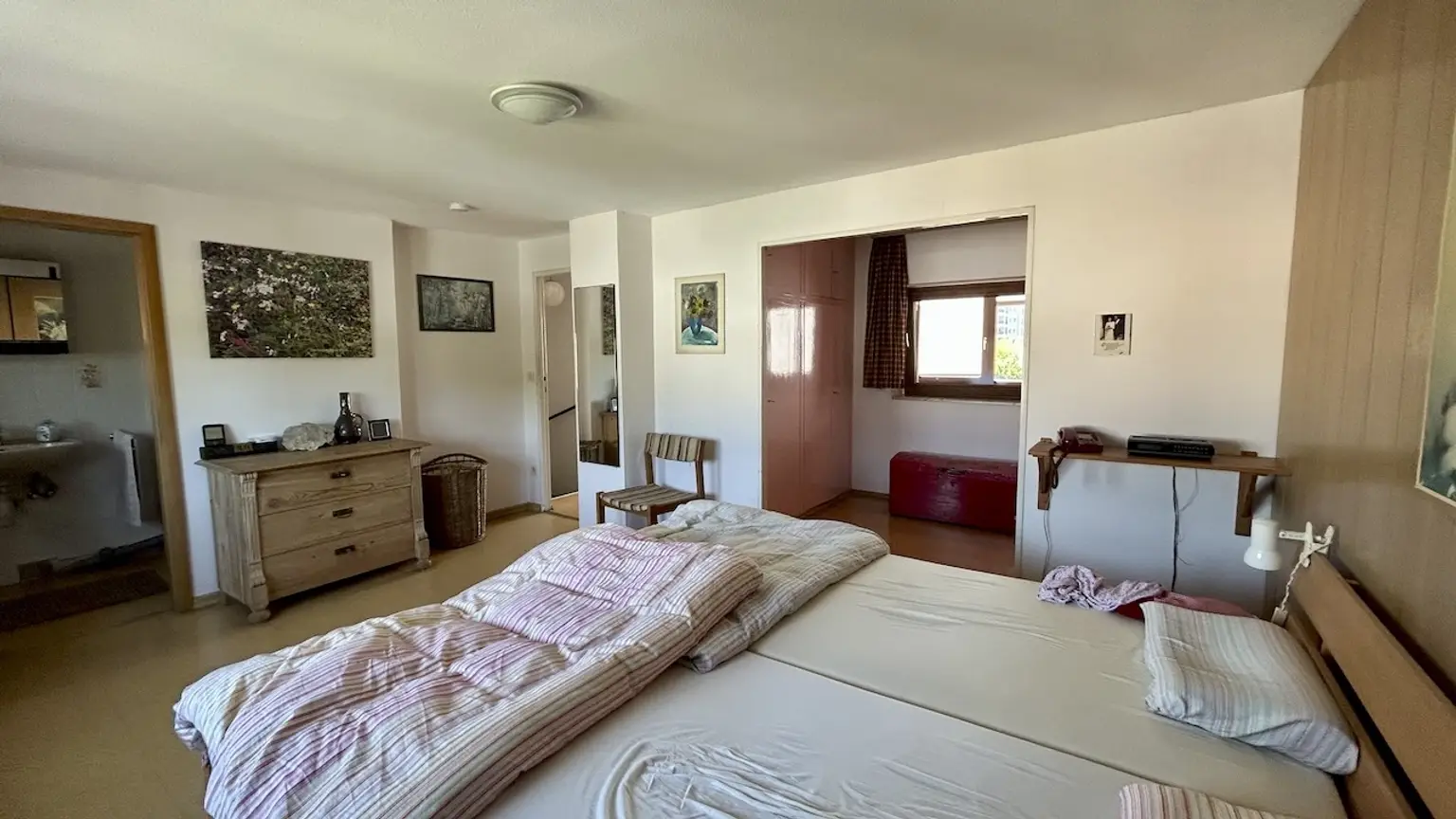 Schlafzimmer DG