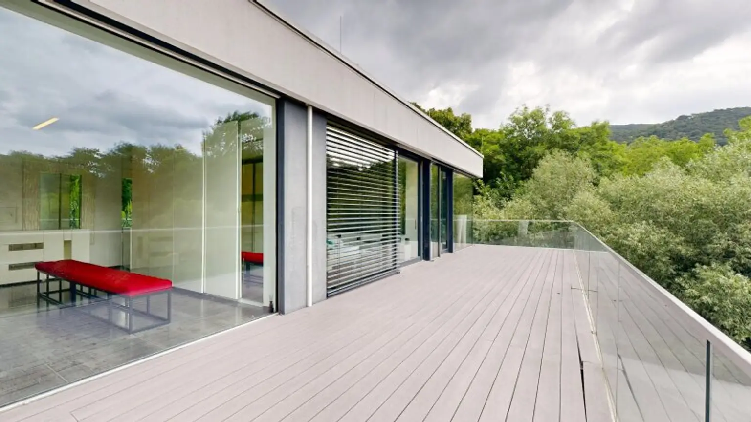 Luxusvilla mit Infinitypool in absoluter Ruhelage in Hinterbrühl – Exklusives Anwesen mit Top-Ausstattung