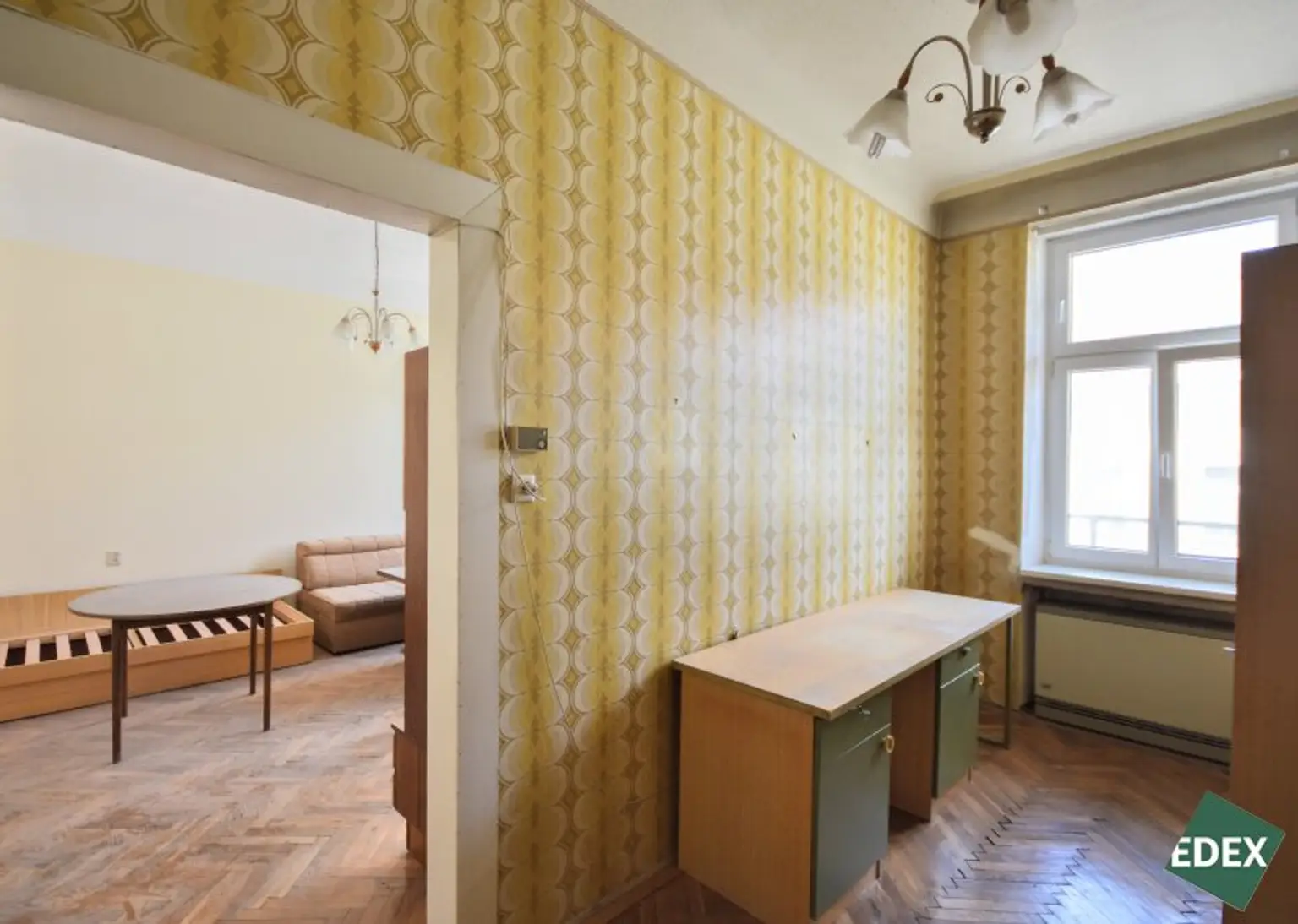 Altbauwohnung zum Sanieren – 48 m² mit Balkon im 3. Liftstock