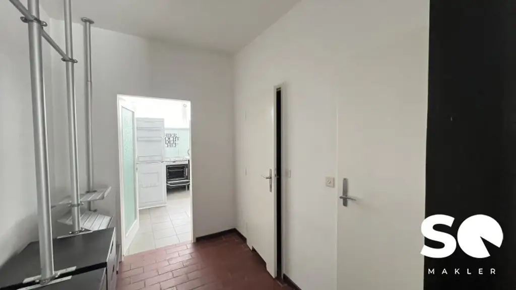 # SQ - MAISONETTE WOHNUNG IM REIHENHAUSSTIL MIT LOGGIA - 3 EBENEN