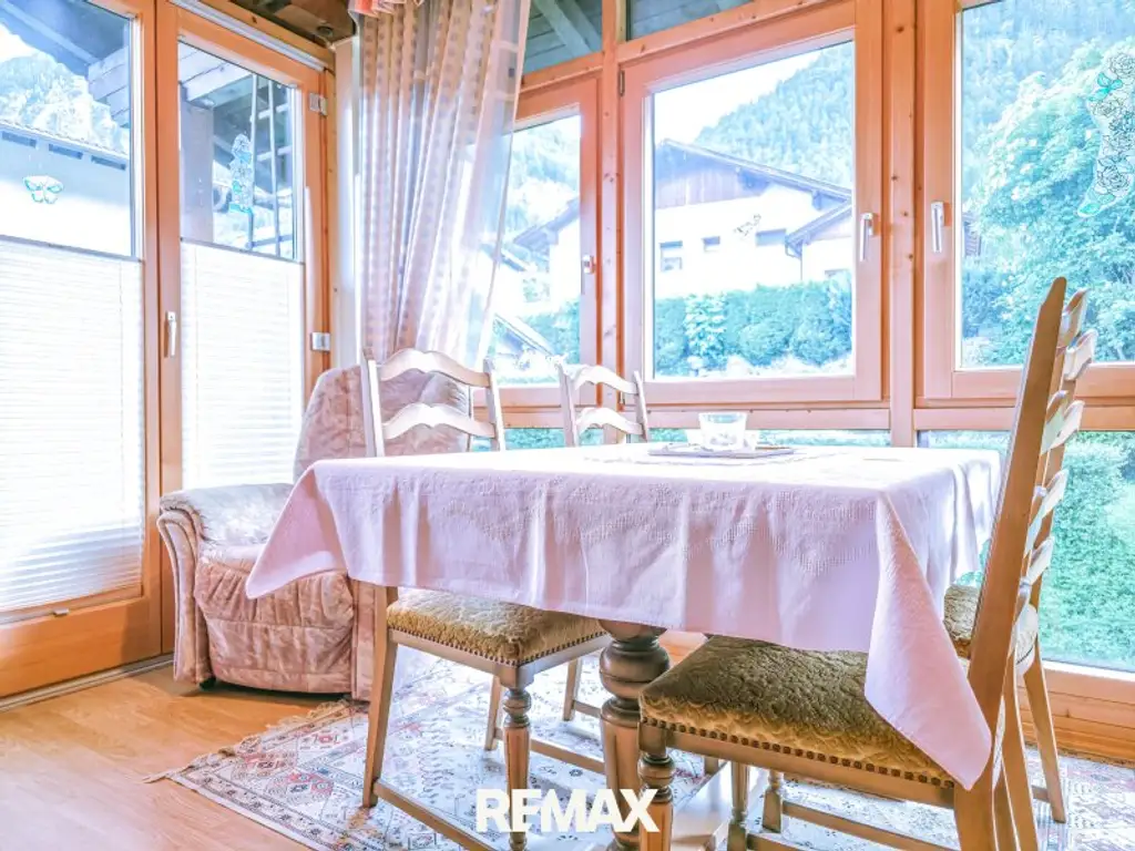 Familienfreundliches Mehrfamilienhaus mit traumhaftem Garten in Nassereith!